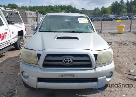 2010 Toyota Tacoma Base V6 z USA, uszkodzony, nr VIN 3TMMU4FN8AM020897